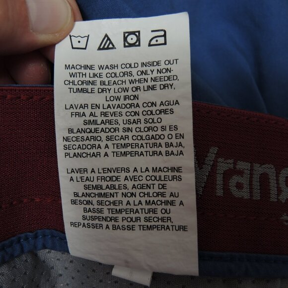 Lot of 2 Men's Wrangler Outdoor Shorts Flat Front Blue & Green Size 42 - Picture 15 of 16